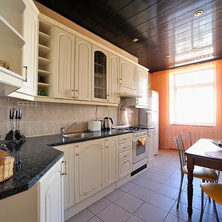 Apartament Visit To *